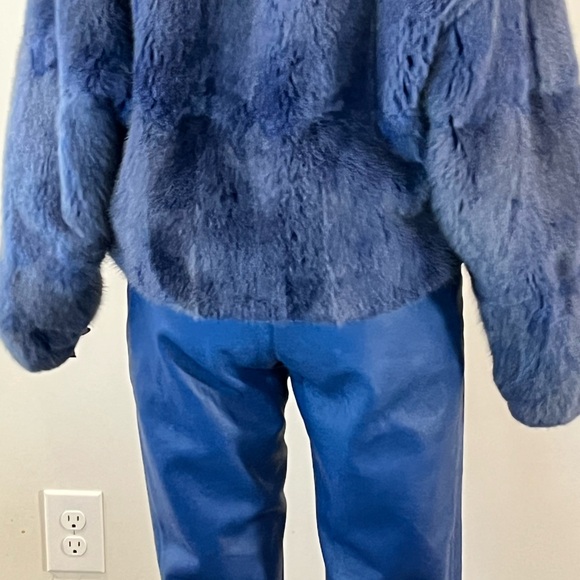 Elegant Blue Teddy Fox Fur Jacket. - Picture 6 of 10